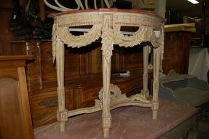 Antiquites Decoration Maurin -  - Half Moon Console Table