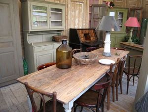 Les Ateliers Généreux -  - Kitchen Table
