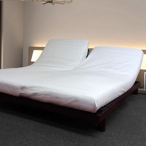 Fitted sheet for folding bed