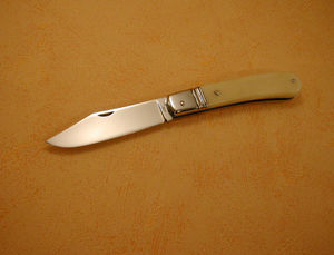 Baroudeur Leather Sheath for 12 cm Pocket Knives LIGHT BROWN