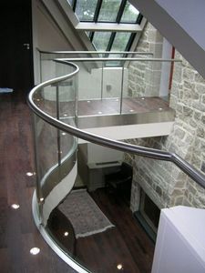 Metal Design - visio + - Stair Railing