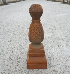 ROYAL DECORATIONS -  - Fence Post Top
