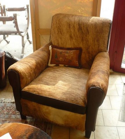 L'atelier du fauteuil club - Club armchair-L'atelier du fauteuil club-fauteuil vache argentine 